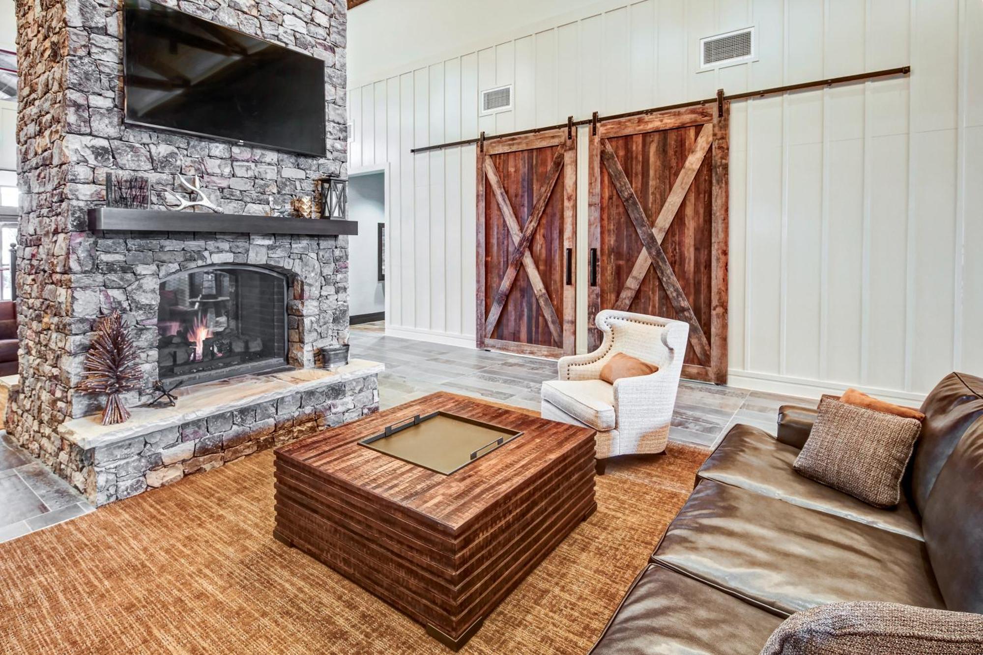 Black Fox Lodge Pigeon Forge, Tapestry Collection By Hilton Buitenkant foto